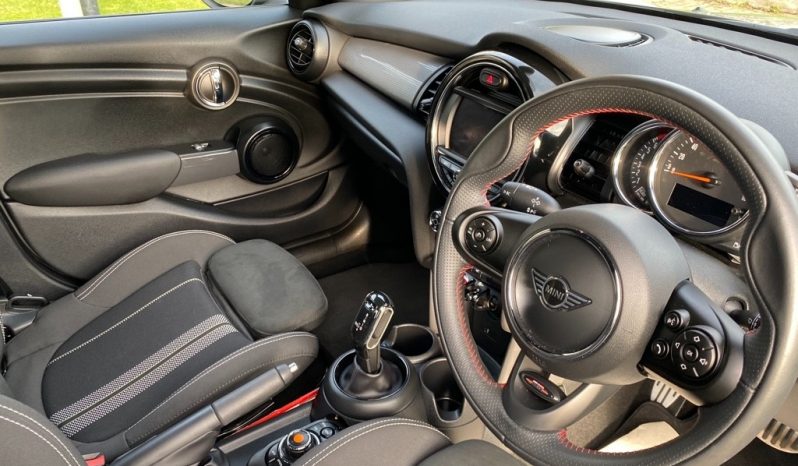 MINI Cooper full