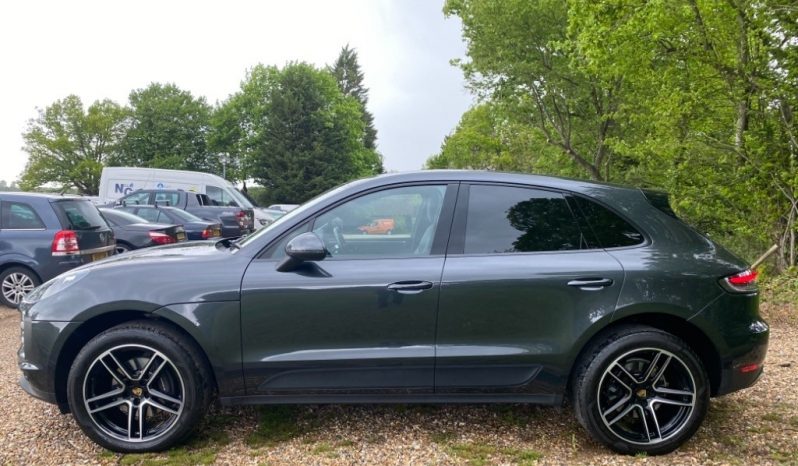 Porsche Macan full
