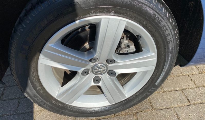Volkswagen Golf full