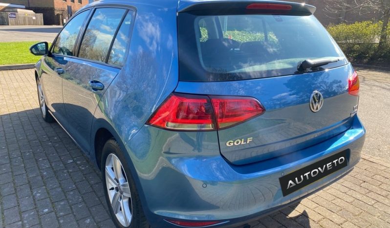 Volkswagen Golf full